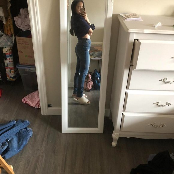 Hollister dark-wash denim jeans - Picture 3 of 4